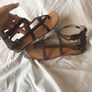 Guess sandals